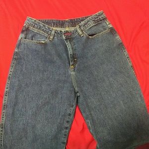 Womens wrangle blue jeans